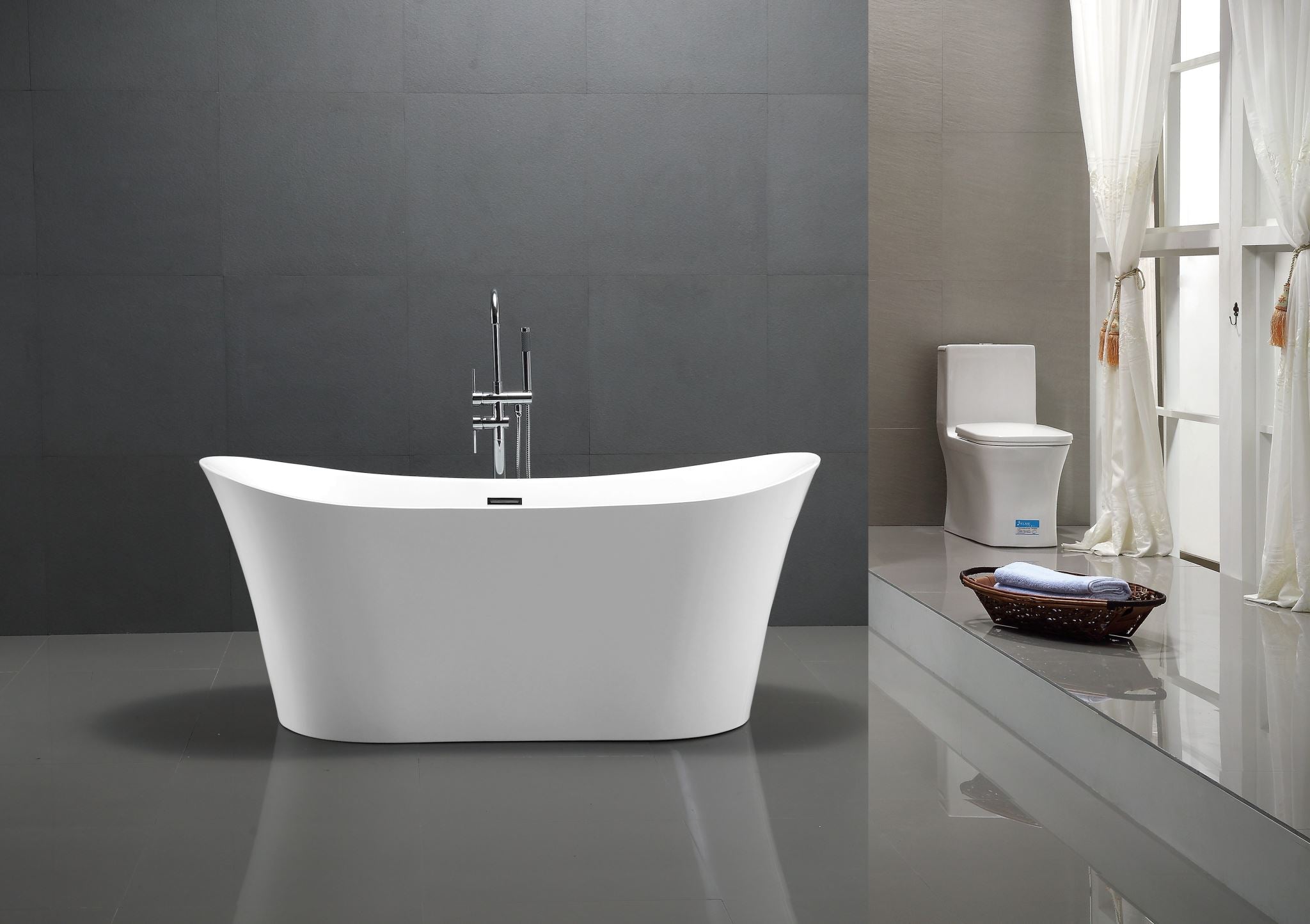 Bath Tub – 1700mm Round Shape Free Standing Bath