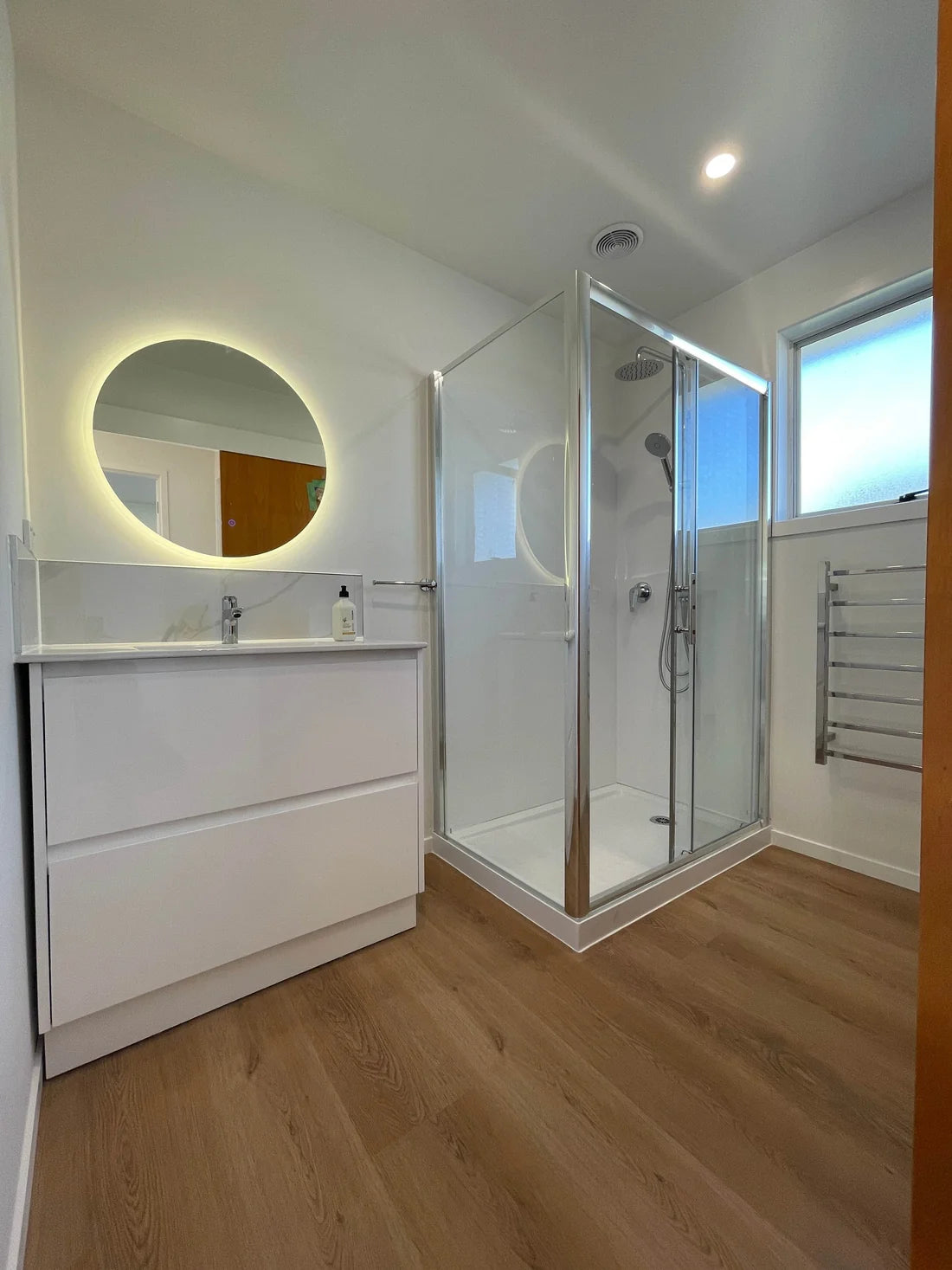 CHROME SLIDING DOOR SHOWER KIT - 2 SIDED