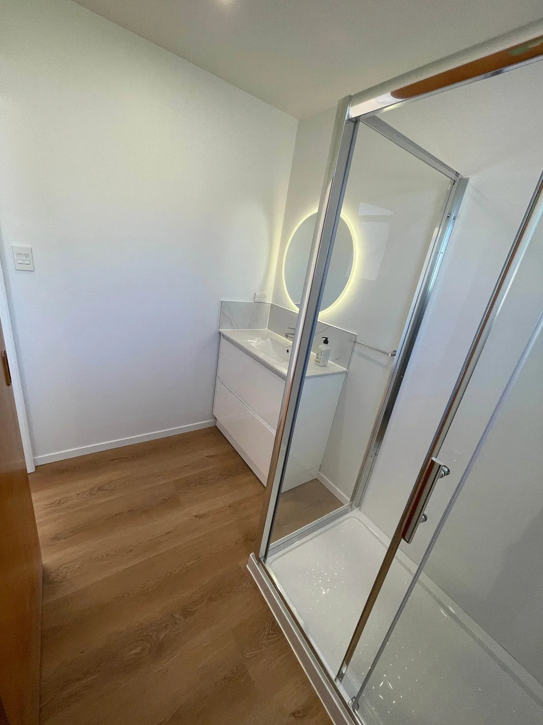 CHROME SLIDING DOOR SHOWER KIT - 2 SIDED