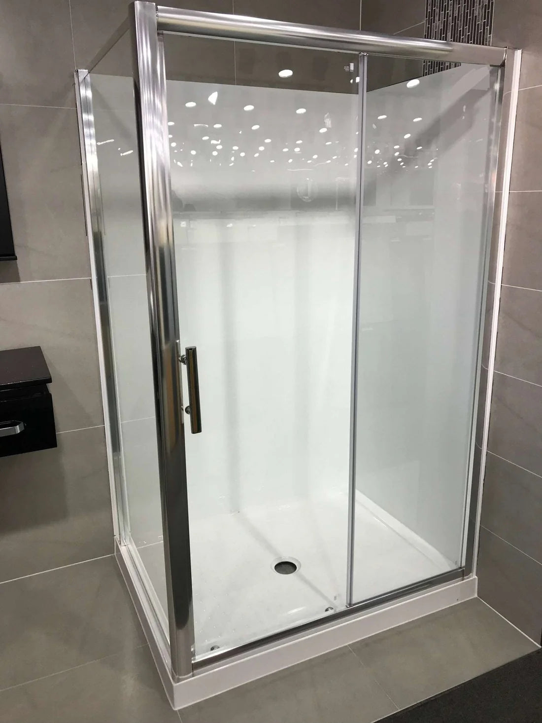 1200X800MM CHROME SLIDING DOOR SHOWER ENCLOSURE - 2 SIDED